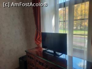 [P24] Camera de la parter avea 3 geamuri care cu vederea direct in parc » foto by Teodor17
 - 
<span class="allrVoted glyphicon glyphicon-heart hidden" id="av1503733"></span>
<a class="m-l-10 hidden" id="sv1503733" onclick="voting_Foto_DelVot(,1503733,18365)" role="button">șterge vot <span class="glyphicon glyphicon-remove"></span></a>
<a id="v91503733" class=" c-red"  onclick="voting_Foto_SetVot(1503733)" role="button"><span class="glyphicon glyphicon-heart-empty"></span> <b>LIKE</b> = Votează poza</a> <img class="hidden"  id="f1503733W9" src="/imagini/loader.gif" border="0" /><span class="AjErrMes hidden" id="e1503733ErM"></span>