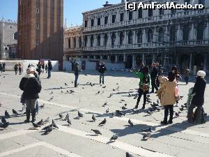 [P12] Venetia, vedere din Piata San Marco » foto by FlorinAndrei
 - 
<span class="allrVoted glyphicon glyphicon-heart hidden" id="av615464"></span>
<a class="m-l-10 hidden" id="sv615464" onclick="voting_Foto_DelVot(,615464,18378)" role="button">șterge vot <span class="glyphicon glyphicon-remove"></span></a>
<a id="v9615464" class=" c-red"  onclick="voting_Foto_SetVot(615464)" role="button"><span class="glyphicon glyphicon-heart-empty"></span> <b>LIKE</b> = Votează poza</a> <img class="hidden"  id="f615464W9" src="/imagini/loader.gif" border="0" /><span class="AjErrMes hidden" id="e615464ErM"></span>