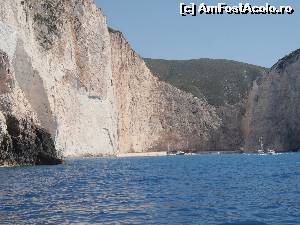 [P08] Navagio- va place albastrul marii?  » foto by luciaoradea
 - 
<span class="allrVoted glyphicon glyphicon-heart hidden" id="av665594"></span>
<a class="m-l-10 hidden" id="sv665594" onclick="voting_Foto_DelVot(,665594,18547)" role="button">șterge vot <span class="glyphicon glyphicon-remove"></span></a>
<a id="v9665594" class=" c-red"  onclick="voting_Foto_SetVot(665594)" role="button"><span class="glyphicon glyphicon-heart-empty"></span> <b>LIKE</b> = Votează poza</a> <img class="hidden"  id="f665594W9" src="/imagini/loader.gif" border="0" /><span class="AjErrMes hidden" id="e665594ErM"></span>