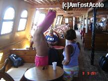 [P04] Noi am avut locuri, toti. Vasul avea 2 punti pentru noi » foto by moni_aia_mica
 - 
<span class="allrVoted glyphicon glyphicon-heart hidden" id="av259210"></span>
<a class="m-l-10 hidden" id="sv259210" onclick="voting_Foto_DelVot(,259210,18547)" role="button">șterge vot <span class="glyphicon glyphicon-remove"></span></a>
<a id="v9259210" class=" c-red"  onclick="voting_Foto_SetVot(259210)" role="button"><span class="glyphicon glyphicon-heart-empty"></span> <b>LIKE</b> = Votează poza</a> <img class="hidden"  id="f259210W9" src="/imagini/loader.gif" border="0" /><span class="AjErrMes hidden" id="e259210ErM"></span>