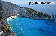 [P16] Navagio vazut de pe stanci » foto by Muffin2009*
 - 
<span class="allrVoted glyphicon glyphicon-heart hidden" id="av407088"></span>
<a class="m-l-10 hidden" id="sv407088" onclick="voting_Foto_DelVot(,407088,18547)" role="button">șterge vot <span class="glyphicon glyphicon-remove"></span></a>
<a id="v9407088" class=" c-red"  onclick="voting_Foto_SetVot(407088)" role="button"><span class="glyphicon glyphicon-heart-empty"></span> <b>LIKE</b> = Votează poza</a> <img class="hidden"  id="f407088W9" src="/imagini/loader.gif" border="0" /><span class="AjErrMes hidden" id="e407088ErM"></span>