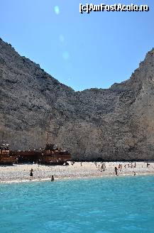 [P26] Plaja Navagio vazuta de pe mare » foto by Muffin2009*
 - 
<span class="allrVoted glyphicon glyphicon-heart hidden" id="av407099"></span>
<a class="m-l-10 hidden" id="sv407099" onclick="voting_Foto_DelVot(,407099,18547)" role="button">șterge vot <span class="glyphicon glyphicon-remove"></span></a>
<a id="v9407099" class=" c-red"  onclick="voting_Foto_SetVot(407099)" role="button"><span class="glyphicon glyphicon-heart-empty"></span> <b>LIKE</b> = Votează poza</a> <img class="hidden"  id="f407099W9" src="/imagini/loader.gif" border="0" /><span class="AjErrMes hidden" id="e407099ErM"></span>