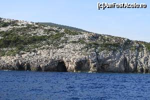 [P02] Blue Caves - detaliu 1 » foto by nosferatoo
 - 
<span class="allrVoted glyphicon glyphicon-heart hidden" id="av563882"></span>
<a class="m-l-10 hidden" id="sv563882" onclick="voting_Foto_DelVot(,563882,18547)" role="button">șterge vot <span class="glyphicon glyphicon-remove"></span></a>
<a id="v9563882" class=" c-red"  onclick="voting_Foto_SetVot(563882)" role="button"><span class="glyphicon glyphicon-heart-empty"></span> <b>LIKE</b> = Votează poza</a> <img class="hidden"  id="f563882W9" src="/imagini/loader.gif" border="0" /><span class="AjErrMes hidden" id="e563882ErM"></span>