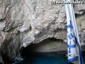 [P42] Desi vaporul Delfini este destul de mare, a patruns destul de mult in pestera » foto by irinad
 - 
<span class="allrVoted glyphicon glyphicon-heart hidden" id="av602154"></span>
<a class="m-l-10 hidden" id="sv602154" onclick="voting_Foto_DelVot(,602154,18547)" role="button">șterge vot <span class="glyphicon glyphicon-remove"></span></a>
<a id="v9602154" class=" c-red"  onclick="voting_Foto_SetVot(602154)" role="button"><span class="glyphicon glyphicon-heart-empty"></span> <b>LIKE</b> = Votează poza</a> <img class="hidden"  id="f602154W9" src="/imagini/loader.gif" border="0" /><span class="AjErrMes hidden" id="e602154ErM"></span>