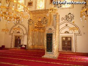 [P52] Bitola - Moscheea Ishak Çelebi, interior.  » foto by iulianic
 - 
<span class="allrVoted glyphicon glyphicon-heart hidden" id="av666924"></span>
<a class="m-l-10 hidden" id="sv666924" onclick="voting_Foto_DelVot(,666924,18564)" role="button">șterge vot <span class="glyphicon glyphicon-remove"></span></a>
<a id="v9666924" class=" c-red"  onclick="voting_Foto_SetVot(666924)" role="button"><span class="glyphicon glyphicon-heart-empty"></span> <b>LIKE</b> = Votează poza</a> <img class="hidden"  id="f666924W9" src="/imagini/loader.gif" border="0" /><span class="AjErrMes hidden" id="e666924ErM"></span>