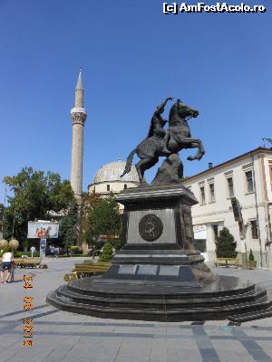 [P58] Bitola - Fondatorul oraşului, Filip al II-lea al Macedoniei.  » foto by iulianic
 - 
<span class="allrVoted glyphicon glyphicon-heart hidden" id="av666930"></span>
<a class="m-l-10 hidden" id="sv666930" onclick="voting_Foto_DelVot(,666930,18564)" role="button">șterge vot <span class="glyphicon glyphicon-remove"></span></a>
<a id="v9666930" class=" c-red"  onclick="voting_Foto_SetVot(666930)" role="button"><span class="glyphicon glyphicon-heart-empty"></span> <b>LIKE</b> = Votează poza</a> <img class="hidden"  id="f666930W9" src="/imagini/loader.gif" border="0" /><span class="AjErrMes hidden" id="e666930ErM"></span>