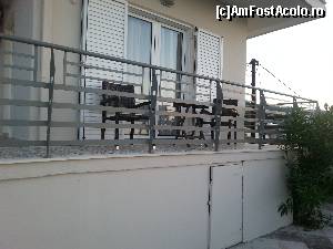 [P04] balconul primului apartament, cu super vedere la mare » foto by cartaovitu
 - 
<span class="allrVoted glyphicon glyphicon-heart hidden" id="av625850"></span>
<a class="m-l-10 hidden" id="sv625850" onclick="voting_Foto_DelVot(,625850,18566)" role="button">șterge vot <span class="glyphicon glyphicon-remove"></span></a>
<a id="v9625850" class=" c-red"  onclick="voting_Foto_SetVot(625850)" role="button"><span class="glyphicon glyphicon-heart-empty"></span> <b>LIKE</b> = Votează poza</a> <img class="hidden"  id="f625850W9" src="/imagini/loader.gif" border="0" /><span class="AjErrMes hidden" id="e625850ErM"></span>