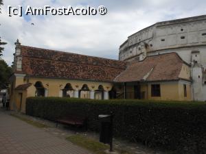 [P03] Prejmer - Cetatea și Biserica evanghelică săsească. Spre intrare. » foto by iulianic
 - 
<span class="allrVoted glyphicon glyphicon-heart hidden" id="av1430801"></span>
<a class="m-l-10 hidden" id="sv1430801" onclick="voting_Foto_DelVot(,1430801,18588)" role="button">șterge vot <span class="glyphicon glyphicon-remove"></span></a>
<a id="v91430801" class=" c-red"  onclick="voting_Foto_SetVot(1430801)" role="button"><span class="glyphicon glyphicon-heart-empty"></span> <b>LIKE</b> = Votează poza</a> <img class="hidden"  id="f1430801W9" src="/imagini/loader.gif" border="0" /><span class="AjErrMes hidden" id="e1430801ErM"></span>
