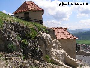 [P27] Cetatea Rupea - zidurile de aparare se intrepatrund cu decorul natural » foto by RoF*
 - 
<span class="allrVoted glyphicon glyphicon-heart hidden" id="av520079"></span>
<a class="m-l-10 hidden" id="sv520079" onclick="voting_Foto_DelVot(,520079,18593)" role="button">șterge vot <span class="glyphicon glyphicon-remove"></span></a>
<a id="v9520079" class=" c-red"  onclick="voting_Foto_SetVot(520079)" role="button"><span class="glyphicon glyphicon-heart-empty"></span> <b>LIKE</b> = Votează poza</a> <img class="hidden"  id="f520079W9" src="/imagini/loader.gif" border="0" /><span class="AjErrMes hidden" id="e520079ErM"></span>