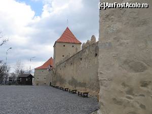 [P06] Zidul încintei cetăţii de jos » foto by Michi
 - 
<span class="allrVoted glyphicon glyphicon-heart hidden" id="av586534"></span>
<a class="m-l-10 hidden" id="sv586534" onclick="voting_Foto_DelVot(,586534,18593)" role="button">șterge vot <span class="glyphicon glyphicon-remove"></span></a>
<a id="v9586534" class=" c-red"  onclick="voting_Foto_SetVot(586534)" role="button"><span class="glyphicon glyphicon-heart-empty"></span> <b>LIKE</b> = Votează poza</a> <img class="hidden"  id="f586534W9" src="/imagini/loader.gif" border="0" /><span class="AjErrMes hidden" id="e586534ErM"></span>