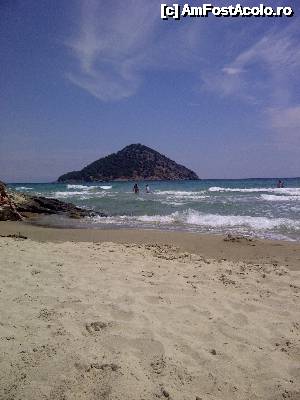 [P06] Plaja Paradise :)  » foto by C.Raluca*
 - 
<span class="allrVoted glyphicon glyphicon-heart hidden" id="av634174"></span>
<a class="m-l-10 hidden" id="sv634174" onclick="voting_Foto_DelVot(,634174,18696)" role="button">șterge vot <span class="glyphicon glyphicon-remove"></span></a>
<a id="v9634174" class=" c-red"  onclick="voting_Foto_SetVot(634174)" role="button"><span class="glyphicon glyphicon-heart-empty"></span> <b>LIKE</b> = Votează poza</a> <img class="hidden"  id="f634174W9" src="/imagini/loader.gif" border="0" /><span class="AjErrMes hidden" id="e634174ErM"></span>
