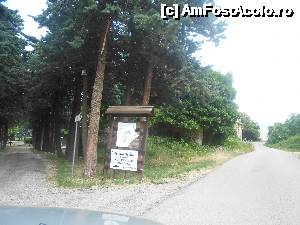 [P31] indicatorul ne promite restaurant si pizzerie... la ataaac!  » foto by buterfly*
 - 
<span class="allrVoted glyphicon glyphicon-heart hidden" id="av633583"></span>
<a class="m-l-10 hidden" id="sv633583" onclick="voting_Foto_DelVot(,633583,18700)" role="button">șterge vot <span class="glyphicon glyphicon-remove"></span></a>
<a id="v9633583" class=" c-red"  onclick="voting_Foto_SetVot(633583)" role="button"><span class="glyphicon glyphicon-heart-empty"></span> <b>LIKE</b> = Votează poza</a> <img class="hidden"  id="f633583W9" src="/imagini/loader.gif" border="0" /><span class="AjErrMes hidden" id="e633583ErM"></span>