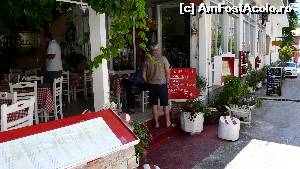 [P03] Taverna de la parter cu una din ofertele zilnice...  » foto by anuszka
 - 
<span class="allrVoted glyphicon glyphicon-heart hidden" id="av634034"></span>
<a class="m-l-10 hidden" id="sv634034" onclick="voting_Foto_DelVot(,634034,18708)" role="button">șterge vot <span class="glyphicon glyphicon-remove"></span></a>
<a id="v9634034" class=" c-red"  onclick="voting_Foto_SetVot(634034)" role="button"><span class="glyphicon glyphicon-heart-empty"></span> <b>LIKE</b> = Votează poza</a> <img class="hidden"  id="f634034W9" src="/imagini/loader.gif" border="0" /><span class="AjErrMes hidden" id="e634034ErM"></span>