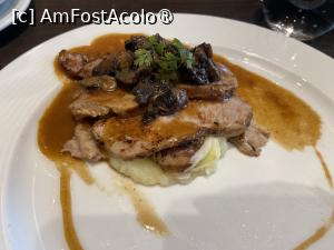 [P90] În croazieră cu Costa Fortuna - papa bun » foto by nicole33
 - 
<span class="allrVoted glyphicon glyphicon-heart hidden" id="av1543110"></span>
<a class="m-l-10 hidden" id="sv1543110" onclick="voting_Foto_DelVot(,1543110,18730)" role="button">șterge vot <span class="glyphicon glyphicon-remove"></span></a>
<a id="v91543110" class=" c-red"  onclick="voting_Foto_SetVot(1543110)" role="button"><span class="glyphicon glyphicon-heart-empty"></span> <b>LIKE</b> = Votează poza</a> <img class="hidden"  id="f1543110W9" src="/imagini/loader.gif" border="0" /><span class="AjErrMes hidden" id="e1543110ErM"></span>