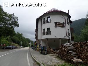[P01] Hotel Popasul Regelui.  » foto by Safta Radu
 - 
<span class="allrVoted glyphicon glyphicon-heart hidden" id="av990557"></span>
<a class="m-l-10 hidden" id="sv990557" onclick="voting_Foto_DelVot(,990557,18768)" role="button">șterge vot <span class="glyphicon glyphicon-remove"></span></a>
<a id="v9990557" class=" c-red"  onclick="voting_Foto_SetVot(990557)" role="button"><span class="glyphicon glyphicon-heart-empty"></span> <b>LIKE</b> = Votează poza</a> <img class="hidden"  id="f990557W9" src="/imagini/loader.gif" border="0" /><span class="AjErrMes hidden" id="e990557ErM"></span>