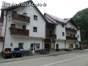 [P02] Hotel Popasul Regelui.  » foto by Safta Radu
 - 
<span class="allrVoted glyphicon glyphicon-heart hidden" id="av990558"></span>
<a class="m-l-10 hidden" id="sv990558" onclick="voting_Foto_DelVot(,990558,18768)" role="button">șterge vot <span class="glyphicon glyphicon-remove"></span></a>
<a id="v9990558" class=" c-red"  onclick="voting_Foto_SetVot(990558)" role="button"><span class="glyphicon glyphicon-heart-empty"></span> <b>LIKE</b> = Votează poza</a> <img class="hidden"  id="f990558W9" src="/imagini/loader.gif" border="0" /><span class="AjErrMes hidden" id="e990558ErM"></span>