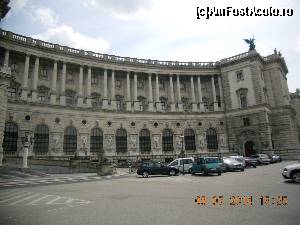 [P15] palatul Hofburg - Viena » foto by zlatna
 - 
<span class="allrVoted glyphicon glyphicon-heart hidden" id="av641526"></span>
<a class="m-l-10 hidden" id="sv641526" onclick="voting_Foto_DelVot(,641526,18854)" role="button">șterge vot <span class="glyphicon glyphicon-remove"></span></a>
<a id="v9641526" class=" c-red"  onclick="voting_Foto_SetVot(641526)" role="button"><span class="glyphicon glyphicon-heart-empty"></span> <b>LIKE</b> = Votează poza</a> <img class="hidden"  id="f641526W9" src="/imagini/loader.gif" border="0" /><span class="AjErrMes hidden" id="e641526ErM"></span>