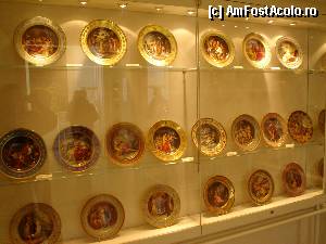 [P10] Colectie de farfurii regale » foto by lorelei34
 - 
<span class="allrVoted glyphicon glyphicon-heart hidden" id="av383976"></span>
<a class="m-l-10 hidden" id="sv383976" onclick="voting_Foto_DelVot(,383976,18854)" role="button">șterge vot <span class="glyphicon glyphicon-remove"></span></a>
<a id="v9383976" class=" c-red"  onclick="voting_Foto_SetVot(383976)" role="button"><span class="glyphicon glyphicon-heart-empty"></span> <b>LIKE</b> = Votează poza</a> <img class="hidden"  id="f383976W9" src="/imagini/loader.gif" border="0" /><span class="AjErrMes hidden" id="e383976ErM"></span>