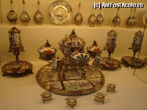 [P13] Colectia de portelanuri chinezesti » foto by lorelei34
 - 
<span class="allrVoted glyphicon glyphicon-heart hidden" id="av383979"></span>
<a class="m-l-10 hidden" id="sv383979" onclick="voting_Foto_DelVot(,383979,18854)" role="button">șterge vot <span class="glyphicon glyphicon-remove"></span></a>
<a id="v9383979" class=" c-red"  onclick="voting_Foto_SetVot(383979)" role="button"><span class="glyphicon glyphicon-heart-empty"></span> <b>LIKE</b> = Votează poza</a> <img class="hidden"  id="f383979W9" src="/imagini/loader.gif" border="0" /><span class="AjErrMes hidden" id="e383979ErM"></span>