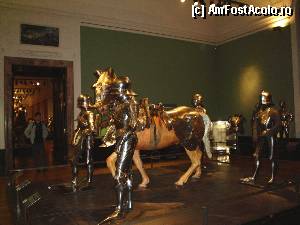 [P03] Admirand exponatele » foto by lorelei34
 - 
<span class="allrVoted glyphicon glyphicon-heart hidden" id="av383968"></span>
<a class="m-l-10 hidden" id="sv383968" onclick="voting_Foto_DelVot(,383968,18854)" role="button">șterge vot <span class="glyphicon glyphicon-remove"></span></a>
<a id="v9383968" class=" c-red"  onclick="voting_Foto_SetVot(383968)" role="button"><span class="glyphicon glyphicon-heart-empty"></span> <b>LIKE</b> = Votează poza</a> <img class="hidden"  id="f383968W9" src="/imagini/loader.gif" border="0" /><span class="AjErrMes hidden" id="e383968ErM"></span>