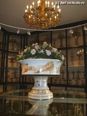 [P08] Cupa pretioasa de portelan » foto by lorelei34
 - 
<span class="allrVoted glyphicon glyphicon-heart hidden" id="av383974"></span>
<a class="m-l-10 hidden" id="sv383974" onclick="voting_Foto_DelVot(,383974,18854)" role="button">șterge vot <span class="glyphicon glyphicon-remove"></span></a>
<a id="v9383974" class=" c-red"  onclick="voting_Foto_SetVot(383974)" role="button"><span class="glyphicon glyphicon-heart-empty"></span> <b>LIKE</b> = Votează poza</a> <img class="hidden"  id="f383974W9" src="/imagini/loader.gif" border="0" /><span class="AjErrMes hidden" id="e383974ErM"></span>