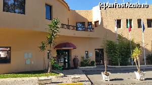 [P04] Cladirea receptiei » foto by phleau
 - 
<span class="allrVoted glyphicon glyphicon-heart hidden" id="av642587"></span>
<a class="m-l-10 hidden" id="sv642587" onclick="voting_Foto_DelVot(,642587,18867)" role="button">șterge vot <span class="glyphicon glyphicon-remove"></span></a>
<a id="v9642587" class=" c-red"  onclick="voting_Foto_SetVot(642587)" role="button"><span class="glyphicon glyphicon-heart-empty"></span> <b>LIKE</b> = Votează poza</a> <img class="hidden"  id="f642587W9" src="/imagini/loader.gif" border="0" /><span class="AjErrMes hidden" id="e642587ErM"></span>