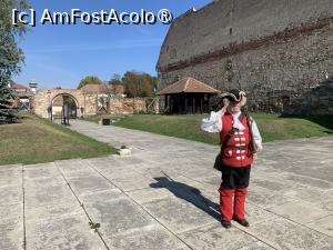 [P08] Salutul din cetate » foto by AZE
 - 
<span class="allrVoted glyphicon glyphicon-heart hidden" id="av1395288"></span>
<a class="m-l-10 hidden" id="sv1395288" onclick="voting_Foto_DelVot(,1395288,18888)" role="button">șterge vot <span class="glyphicon glyphicon-remove"></span></a>
<a id="v91395288" class=" c-red"  onclick="voting_Foto_SetVot(1395288)" role="button"><span class="glyphicon glyphicon-heart-empty"></span> <b>LIKE</b> = Votează poza</a> <img class="hidden"  id="f1395288W9" src="/imagini/loader.gif" border="0" /><span class="AjErrMes hidden" id="e1395288ErM"></span>