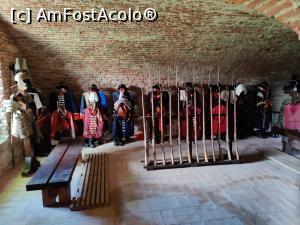 [P18] Traseul celor 3 Fortificații; una din fostele camere de gardă » foto by crismis
 - 
<span class="allrVoted glyphicon glyphicon-heart hidden" id="av1389214"></span>
<a class="m-l-10 hidden" id="sv1389214" onclick="voting_Foto_DelVot(,1389214,18888)" role="button">șterge vot <span class="glyphicon glyphicon-remove"></span></a>
<a id="v91389214" class=" c-red"  onclick="voting_Foto_SetVot(1389214)" role="button"><span class="glyphicon glyphicon-heart-empty"></span> <b>LIKE</b> = Votează poza</a> <img class="hidden"  id="f1389214W9" src="/imagini/loader.gif" border="0" /><span class="AjErrMes hidden" id="e1389214ErM"></span>