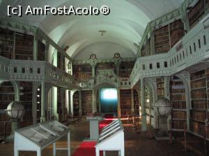 [P11] Interior Biblioteca Battyaneum -sursa internet » foto by ioana74 <span class="label label-default labelC_thin small">NEVOTABILĂ</span>