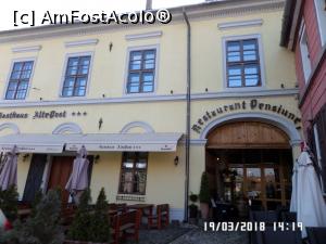 [P07] O parte a terasei din fața pensiunii » foto by Alina53
 - 
<span class="allrVoted glyphicon glyphicon-heart hidden" id="av1101249"></span>
<a class="m-l-10 hidden" id="sv1101249" onclick="voting_Foto_DelVot(,1101249,18897)" role="button">șterge vot <span class="glyphicon glyphicon-remove"></span></a>
<a id="v91101249" class=" c-red"  onclick="voting_Foto_SetVot(1101249)" role="button"><span class="glyphicon glyphicon-heart-empty"></span> <b>LIKE</b> = Votează poza</a> <img class="hidden"  id="f1101249W9" src="/imagini/loader.gif" border="0" /><span class="AjErrMes hidden" id="e1101249ErM"></span>