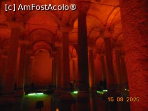 [P39] interior Cisterna Basilica » foto by Yolanda
 - 
<span class="allrVoted glyphicon glyphicon-heart hidden" id="av1501919"></span>
<a class="m-l-10 hidden" id="sv1501919" onclick="voting_Foto_DelVot(,1501919,18902)" role="button">șterge vot <span class="glyphicon glyphicon-remove"></span></a>
<a id="v91501919" class=" c-red"  onclick="voting_Foto_SetVot(1501919)" role="button"><span class="glyphicon glyphicon-heart-empty"></span> <b>LIKE</b> = Votează poza</a> <img class="hidden"  id="f1501919W9" src="/imagini/loader.gif" border="0" /><span class="AjErrMes hidden" id="e1501919ErM"></span>