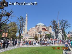 [P46] piata Sultanahmet » foto by Yolanda
 - 
<span class="allrVoted glyphicon glyphicon-heart hidden" id="av1501926"></span>
<a class="m-l-10 hidden" id="sv1501926" onclick="voting_Foto_DelVot(,1501926,18902)" role="button">șterge vot <span class="glyphicon glyphicon-remove"></span></a>
<a id="v91501926" class=" c-red"  onclick="voting_Foto_SetVot(1501926)" role="button"><span class="glyphicon glyphicon-heart-empty"></span> <b>LIKE</b> = Votează poza</a> <img class="hidden"  id="f1501926W9" src="/imagini/loader.gif" border="0" /><span class="AjErrMes hidden" id="e1501926ErM"></span>