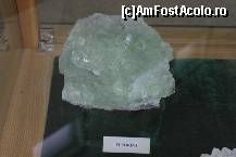 [P01] Un cristal de fluorină (mineral cu formula chimică CaF2, ce cristalizează în sistemul cubic) » foto by Costi
 - 
<span class="allrVoted glyphicon glyphicon-heart hidden" id="av117821"></span>
<a class="m-l-10 hidden" id="sv117821" onclick="voting_Foto_DelVot(,117821,18903)" role="button">șterge vot <span class="glyphicon glyphicon-remove"></span></a>
<a id="v9117821" class=" c-red"  onclick="voting_Foto_SetVot(117821)" role="button"><span class="glyphicon glyphicon-heart-empty"></span> <b>LIKE</b> = Votează poza</a> <img class="hidden"  id="f117821W9" src="/imagini/loader.gif" border="0" /><span class="AjErrMes hidden" id="e117821ErM"></span>