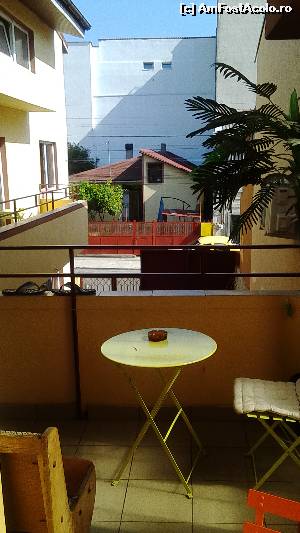 [P02] vedere din balcon spre strada » foto by charisteas
 - 
<span class="allrVoted glyphicon glyphicon-heart hidden" id="av647885"></span>
<a class="m-l-10 hidden" id="sv647885" onclick="voting_Foto_DelVot(,647885,18956)" role="button">șterge vot <span class="glyphicon glyphicon-remove"></span></a>
<a id="v9647885" class=" c-red"  onclick="voting_Foto_SetVot(647885)" role="button"><span class="glyphicon glyphicon-heart-empty"></span> <b>LIKE</b> = Votează poza</a> <img class="hidden"  id="f647885W9" src="/imagini/loader.gif" border="0" /><span class="AjErrMes hidden" id="e647885ErM"></span>