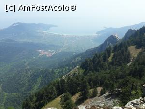 [P30] Și tot pe această porțiune sunt cele mai spectaculoase vederi către Golful Potamia, Marea Egee, dar și localitatea Potamia.  » foto by Aurici
 - 
<span class="allrVoted glyphicon glyphicon-heart hidden" id="av877201"></span>
<a class="m-l-10 hidden" id="sv877201" onclick="voting_Foto_DelVot(,877201,19009)" role="button">șterge vot <span class="glyphicon glyphicon-remove"></span></a>
<a id="v9877201" class=" c-red"  onclick="voting_Foto_SetVot(877201)" role="button"><span class="glyphicon glyphicon-heart-empty"></span> <b>LIKE</b> = Votează poza</a> <img class="hidden"  id="f877201W9" src="/imagini/loader.gif" border="0" /><span class="AjErrMes hidden" id="e877201ErM"></span>