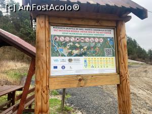 [P01] La intrare în rezervația Muntele de sare-pe panou se vor observa diferite pictograme, orarul de vizitare precum și harta zonei » foto by AZE
 - 
<span class="allrVoted glyphicon glyphicon-heart hidden" id="av1360504"></span>
<a class="m-l-10 hidden" id="sv1360504" onclick="voting_Foto_DelVot(,1360504,19028)" role="button">șterge vot <span class="glyphicon glyphicon-remove"></span></a>
<a id="v91360504" class=" c-red"  onclick="voting_Foto_SetVot(1360504)" role="button"><span class="glyphicon glyphicon-heart-empty"></span> <b>LIKE</b> = Votează poza</a> <img class="hidden"  id="f1360504W9" src="/imagini/loader.gif" border="0" /><span class="AjErrMes hidden" id="e1360504ErM"></span>