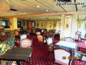 [P23] In restaurant.  » foto by melena
 - 
<span class="allrVoted glyphicon glyphicon-heart hidden" id="av652030"></span>
<a class="m-l-10 hidden" id="sv652030" onclick="voting_Foto_DelVot(,652030,19039)" role="button">șterge vot <span class="glyphicon glyphicon-remove"></span></a>
<a id="v9652030" class=" c-red"  onclick="voting_Foto_SetVot(652030)" role="button"><span class="glyphicon glyphicon-heart-empty"></span> <b>LIKE</b> = Votează poza</a> <img class="hidden"  id="f652030W9" src="/imagini/loader.gif" border="0" /><span class="AjErrMes hidden" id="e652030ErM"></span>