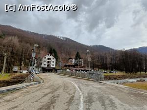 [P20] Spre parcarea din zona Peșterii Muierilor. » foto by tata123 🔱
 - 
<span class="allrVoted glyphicon glyphicon-heart hidden" id="av1352566"></span>
<a class="m-l-10 hidden" id="sv1352566" onclick="voting_Foto_DelVot(,1352566,19120)" role="button">șterge vot <span class="glyphicon glyphicon-remove"></span></a>
<a id="v91352566" class=" c-red"  onclick="voting_Foto_SetVot(1352566)" role="button"><span class="glyphicon glyphicon-heart-empty"></span> <b>LIKE</b> = Votează poza</a> <img class="hidden"  id="f1352566W9" src="/imagini/loader.gif" border="0" /><span class="AjErrMes hidden" id="e1352566ErM"></span>