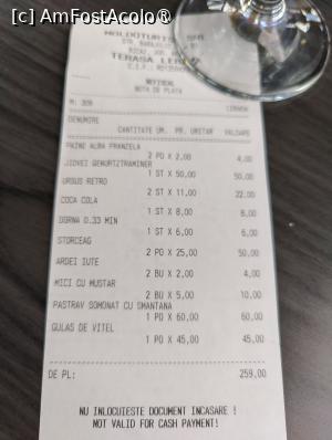 [P25] Restaurant Lebăda; nota de plată » foto by crismis
 - 
<span class="allrVoted glyphicon glyphicon-heart hidden" id="av1416675"></span>
<a class="m-l-10 hidden" id="sv1416675" onclick="voting_Foto_DelVot(,1416675,19156)" role="button">șterge vot <span class="glyphicon glyphicon-remove"></span></a>
<a id="v91416675" class=" c-red"  onclick="voting_Foto_SetVot(1416675)" role="button"><span class="glyphicon glyphicon-heart-empty"></span> <b>LIKE</b> = Votează poza</a> <img class="hidden"  id="f1416675W9" src="/imagini/loader.gif" border="0" /><span class="AjErrMes hidden" id="e1416675ErM"></span>