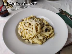 [P38] Grădinile Romane; tagliatele cu hribi » foto by crismis
 - 
<span class="allrVoted glyphicon glyphicon-heart hidden" id="av1416688"></span>
<a class="m-l-10 hidden" id="sv1416688" onclick="voting_Foto_DelVot(,1416688,19156)" role="button">șterge vot <span class="glyphicon glyphicon-remove"></span></a>
<a id="v91416688" class=" c-red"  onclick="voting_Foto_SetVot(1416688)" role="button"><span class="glyphicon glyphicon-heart-empty"></span> <b>LIKE</b> = Votează poza</a> <img class="hidden"  id="f1416688W9" src="/imagini/loader.gif" border="0" /><span class="AjErrMes hidden" id="e1416688ErM"></span>