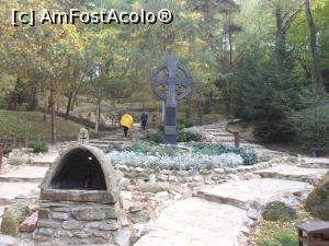 [P06] Șinca Veche - În incina mănăstirii rupestre. » foto by iulianic
 - 
<span class="allrVoted glyphicon glyphicon-heart hidden" id="av1333708"></span>
<a class="m-l-10 hidden" id="sv1333708" onclick="voting_Foto_DelVot(,1333708,19238)" role="button">șterge vot <span class="glyphicon glyphicon-remove"></span></a>
<a id="v91333708" class=" c-red"  onclick="voting_Foto_SetVot(1333708)" role="button"><span class="glyphicon glyphicon-heart-empty"></span> <b>LIKE</b> = Votează poza</a> <img class="hidden"  id="f1333708W9" src="/imagini/loader.gif" border="0" /><span class="AjErrMes hidden" id="e1333708ErM"></span>