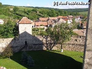 [P32] Cetatea ţărănească de la Câlnic – Jud. Alba - Vedere din donjon, in timp ce urcam in clopotnita » foto by RoF*
 - 
<span class="allrVoted glyphicon glyphicon-heart hidden" id="av379963"></span>
<a class="m-l-10 hidden" id="sv379963" onclick="voting_Foto_DelVot(,379963,19242)" role="button">șterge vot <span class="glyphicon glyphicon-remove"></span></a>
<a id="v9379963" class=" c-red"  onclick="voting_Foto_SetVot(379963)" role="button"><span class="glyphicon glyphicon-heart-empty"></span> <b>LIKE</b> = Votează poza</a> <img class="hidden"  id="f379963W9" src="/imagini/loader.gif" border="0" /><span class="AjErrMes hidden" id="e379963ErM"></span>