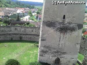 [P10] Cetatea Câlnic. Din turn se observa ca și donjonul este aproape la fel de înalt :-)  » foto by FlorinAndrei
 - 
<span class="allrVoted glyphicon glyphicon-heart hidden" id="av614414"></span>
<a class="m-l-10 hidden" id="sv614414" onclick="voting_Foto_DelVot(,614414,19242)" role="button">șterge vot <span class="glyphicon glyphicon-remove"></span></a>
<a id="v9614414" class=" c-red"  onclick="voting_Foto_SetVot(614414)" role="button"><span class="glyphicon glyphicon-heart-empty"></span> <b>LIKE</b> = Votează poza</a> <img class="hidden"  id="f614414W9" src="/imagini/loader.gif" border="0" /><span class="AjErrMes hidden" id="e614414ErM"></span>