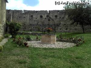 [P19] Cetatea Câlnic, fântâna din curtea interioară » foto by FlorinAndrei
 - 
<span class="allrVoted glyphicon glyphicon-heart hidden" id="av614424"></span>
<a class="m-l-10 hidden" id="sv614424" onclick="voting_Foto_DelVot(,614424,19242)" role="button">șterge vot <span class="glyphicon glyphicon-remove"></span></a>
<a id="v9614424" class=" c-red"  onclick="voting_Foto_SetVot(614424)" role="button"><span class="glyphicon glyphicon-heart-empty"></span> <b>LIKE</b> = Votează poza</a> <img class="hidden"  id="f614424W9" src="/imagini/loader.gif" border="0" /><span class="AjErrMes hidden" id="e614424ErM"></span>