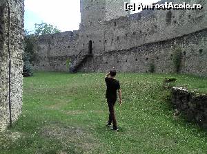 [P27] Cetatea Câlnic. Ne facem de cap prin curtea interioară :-)  » foto by FlorinAndrei
 - 
<span class="allrVoted glyphicon glyphicon-heart hidden" id="av616740"></span>
<a class="m-l-10 hidden" id="sv616740" onclick="voting_Foto_DelVot(,616740,19242)" role="button">șterge vot <span class="glyphicon glyphicon-remove"></span></a>
<a id="v9616740" class=" c-red"  onclick="voting_Foto_SetVot(616740)" role="button"><span class="glyphicon glyphicon-heart-empty"></span> <b>LIKE</b> = Votează poza</a> <img class="hidden"  id="f616740W9" src="/imagini/loader.gif" border="0" /><span class="AjErrMes hidden" id="e616740ErM"></span>