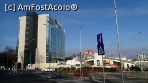 [P01] Lotus Therm Hotel văzut din parcare » foto by Dragoș_MD
 - 
<span class="allrVoted glyphicon glyphicon-heart hidden" id="av1043188"></span>
<a class="m-l-10 hidden" id="sv1043188" onclick="voting_Foto_DelVot(,1043188,19310)" role="button">șterge vot <span class="glyphicon glyphicon-remove"></span></a>
<a id="v91043188" class=" c-red"  onclick="voting_Foto_SetVot(1043188)" role="button"><span class="glyphicon glyphicon-heart-empty"></span> <b>LIKE</b> = Votează poza</a> <img class="hidden"  id="f1043188W9" src="/imagini/loader.gif" border="0" /><span class="AjErrMes hidden" id="e1043188ErM"></span>