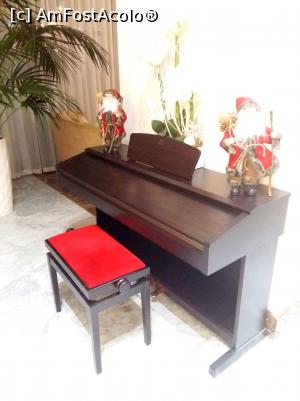 [P51] Lotus Therm Hotel -... și pianina sa » foto by Dragoș_MD
 - 
<span class="allrVoted glyphicon glyphicon-heart hidden" id="av1043260"></span>
<a class="m-l-10 hidden" id="sv1043260" onclick="voting_Foto_DelVot(,1043260,19310)" role="button">șterge vot <span class="glyphicon glyphicon-remove"></span></a>
<a id="v91043260" class=" c-red"  onclick="voting_Foto_SetVot(1043260)" role="button"><span class="glyphicon glyphicon-heart-empty"></span> <b>LIKE</b> = Votează poza</a> <img class="hidden"  id="f1043260W9" src="/imagini/loader.gif" border="0" /><span class="AjErrMes hidden" id="e1043260ErM"></span>