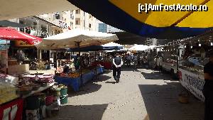 [P11] prin bazarul de fructe/legume de vineri » foto by danoradea
 - 
<span class="allrVoted glyphicon glyphicon-heart hidden" id="av629598"></span>
<a class="m-l-10 hidden" id="sv629598" onclick="voting_Foto_DelVot(,629598,19438)" role="button">șterge vot <span class="glyphicon glyphicon-remove"></span></a>
<a id="v9629598" class=" c-red"  onclick="voting_Foto_SetVot(629598)" role="button"><span class="glyphicon glyphicon-heart-empty"></span> <b>LIKE</b> = Votează poza</a> <img class="hidden"  id="f629598W9" src="/imagini/loader.gif" border="0" /><span class="AjErrMes hidden" id="e629598ErM"></span>