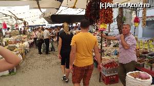 [P14] prin bazarul de fructe/legume de vineri » foto by danoradea
 - 
<span class="allrVoted glyphicon glyphicon-heart hidden" id="av629601"></span>
<a class="m-l-10 hidden" id="sv629601" onclick="voting_Foto_DelVot(,629601,19438)" role="button">șterge vot <span class="glyphicon glyphicon-remove"></span></a>
<a id="v9629601" class=" c-red"  onclick="voting_Foto_SetVot(629601)" role="button"><span class="glyphicon glyphicon-heart-empty"></span> <b>LIKE</b> = Votează poza</a> <img class="hidden"  id="f629601W9" src="/imagini/loader.gif" border="0" /><span class="AjErrMes hidden" id="e629601ErM"></span>