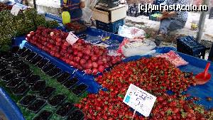 [P20] prin bazarul de fructe/legume » foto by danoradea
 - 
<span class="allrVoted glyphicon glyphicon-heart hidden" id="av629607"></span>
<a class="m-l-10 hidden" id="sv629607" onclick="voting_Foto_DelVot(,629607,19438)" role="button">șterge vot <span class="glyphicon glyphicon-remove"></span></a>
<a id="v9629607" class=" c-red"  onclick="voting_Foto_SetVot(629607)" role="button"><span class="glyphicon glyphicon-heart-empty"></span> <b>LIKE</b> = Votează poza</a> <img class="hidden"  id="f629607W9" src="/imagini/loader.gif" border="0" /><span class="AjErrMes hidden" id="e629607ErM"></span>